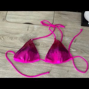 Victoria’s Secret bathing suit top/removable pads
